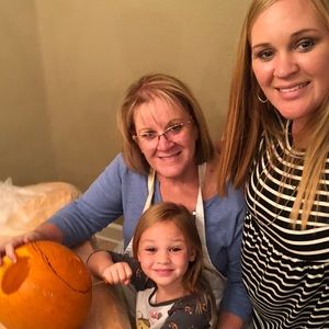 Meet your Posher, Angela